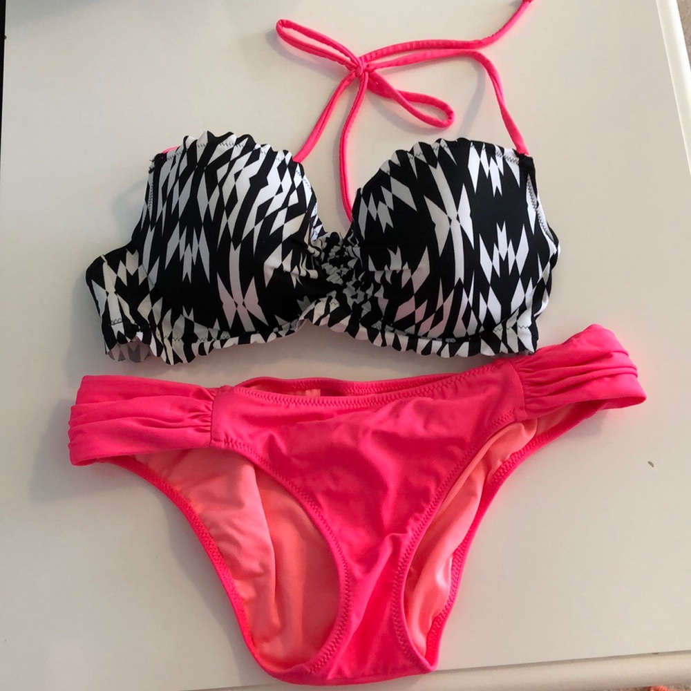 Victoria’s Secret halter swim top size 32C